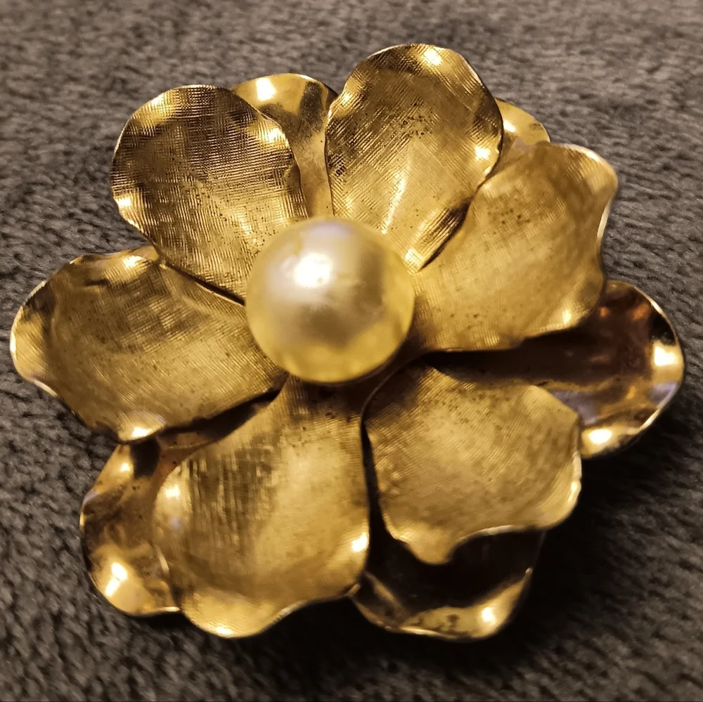 Vintage Silver Tone, Faux Pearl, Lotus Flower Brooch Pin, Whimsical Floral